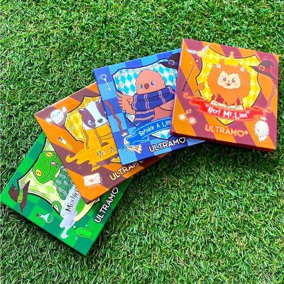 Ultramo Harry Potter 4 Pc Set Eyeshadow Palettes - Picture 1 of 2